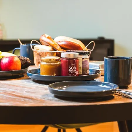 1br 2beds - Kleiner Privater Innenhof- Barrierefrei! -frisch Saniert - Mozart Eins *