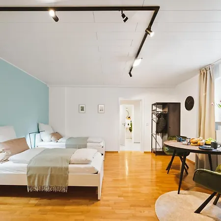 Frisch Saniertes Design-studio Mit Privatem Lichthof -barrierefrei ! - Waschmaschine *